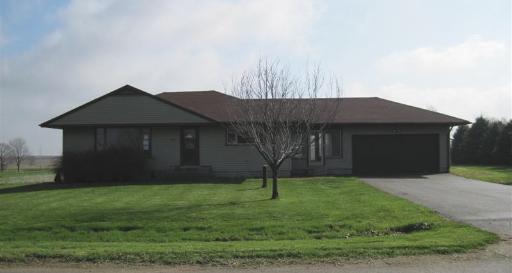 4937 Monarch Dr., Freeport, IL 61032
