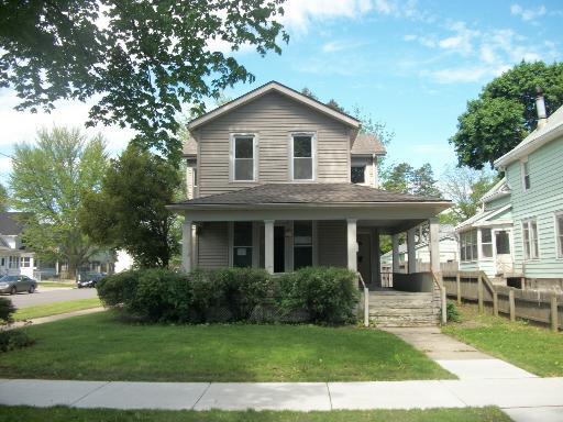 741 Lebanon St., Aurora, IL 60505