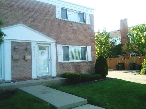 2012 Maple Ave., Northbrook, IL 60062