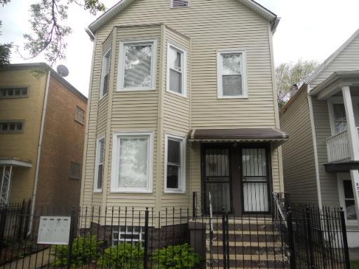 8754 S Saginaw Ave., Chicago, IL 60617