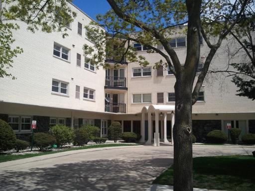8001 N Lockwood Ave. #305, Skokie, IL 60077