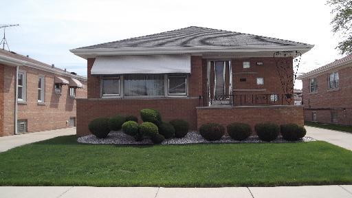 8509 S Kenton Ave., Chicago, IL 60652