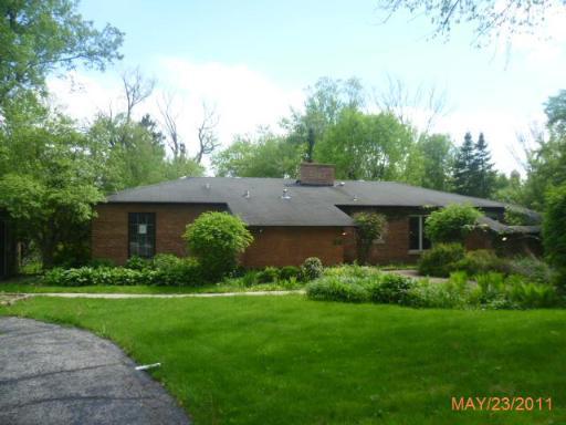 1933 Maplewood Rd., Northbrook, IL 60062