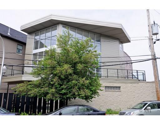 1272 N Cleveland St., Chicago, IL 60610