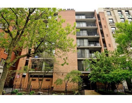 651 W Sheridan Rd. #2B, Chicago, IL 60613