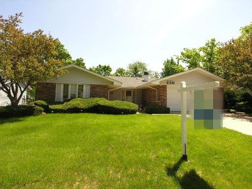 1317 Churchill Rd., Schaumburg, IL 60194