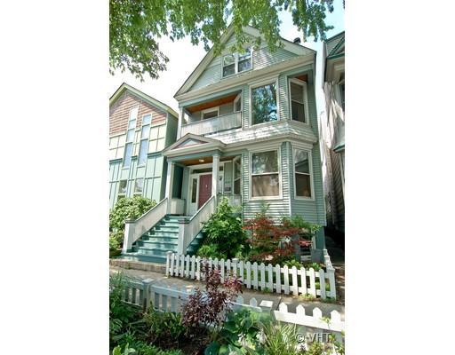 1540 W Wellington Ave., Chicago, IL 60657