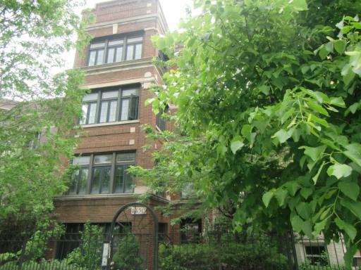 1350 N Kedzie Ave., Chicago, IL 60651