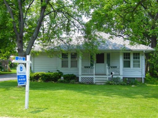 120 Oriole Tr., Crystal Lake, IL 60014
