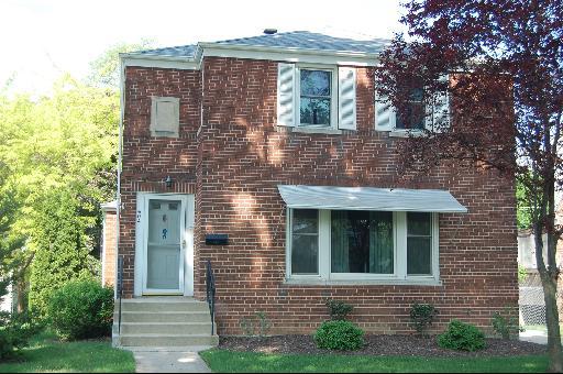 604 S 10th Ave., La Grange, IL 60525