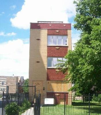 4044 S Lake Park Ave., Chicago, IL 60653