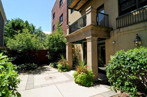 1107 Greenleaf Ave. #4F, Wilmette, IL 60091