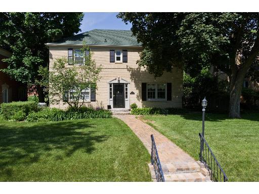 2316 Harlem Blvd., Rockford, IL 61103
