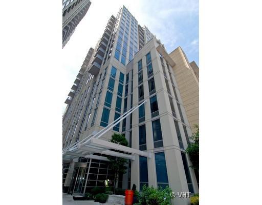 720 N Larrabee St. #203, Chicago, IL 60610
