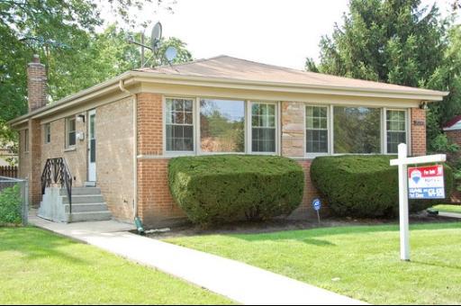 8246 N East Prairie Ave., Skokie, IL 60076