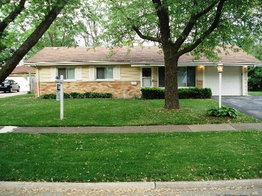 525 Morton St., Hoffman Estates, IL 60169