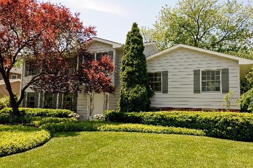 470 Banyan Dr., Northbrook, IL 60062