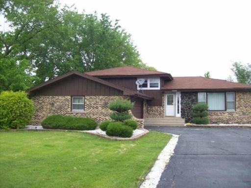 8754 W 98th Pl., Palos Hills, IL 60465