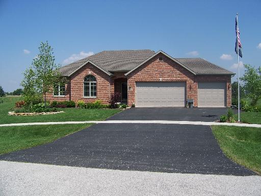 855 Tallgrass Ct., Somonauk, IL 60552