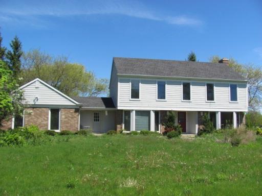 42 W Mundhank Rd., South Barrington, IL 60010