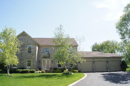 5070 Thornbark Dr., Hoffman Estates, IL 60010