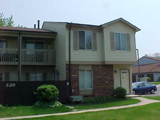 31 Fernwood Dr. #D, Bolingbrook, IL 60440