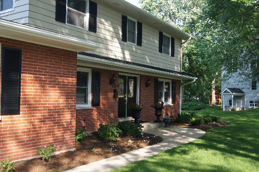 1104 Sweet Bay Ct., Naperville, IL 60540