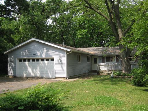 305 Wander Way, Lake In The Hills, IL 60156