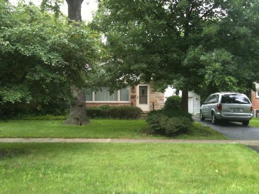 277 N Linden, Palatine, IL 60074