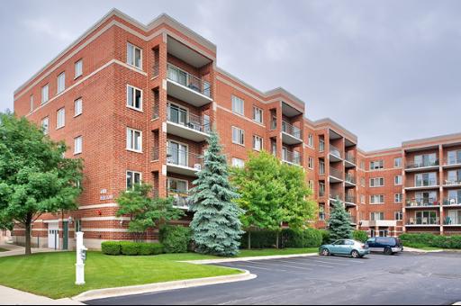 6401 W Berteau Ave. #512, Chicago, IL 60634