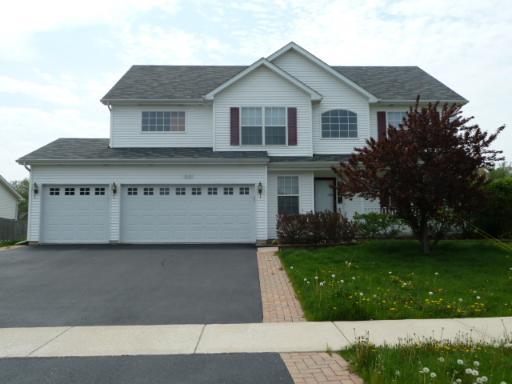 912 Churchill Dr., Plano, IL 60545