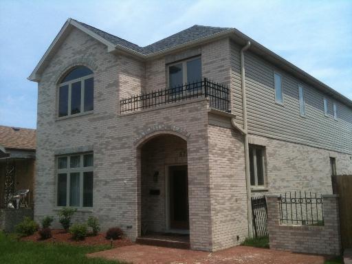 5727 S Meade Ave., Chicago, IL 60638