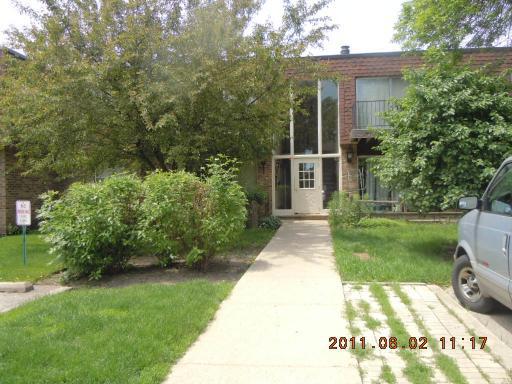 715 Grove Dr. #107, Buffalo Grove, IL 60089