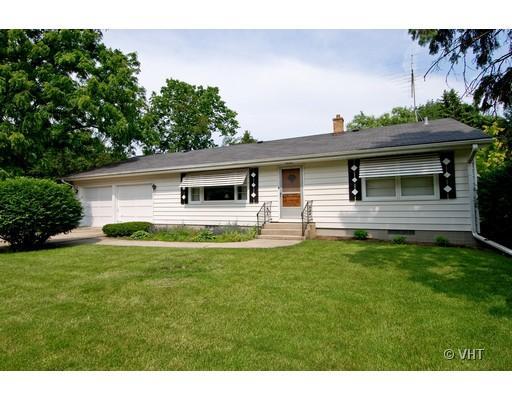 230 Evergreen Dr., Batavia, IL 60510