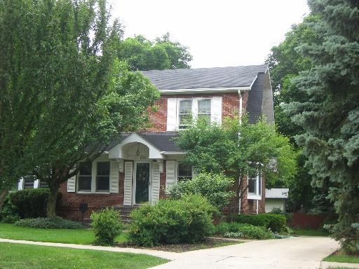 636 Hill Ave., Glen Ellyn, IL 60137