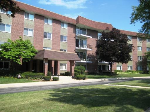 1025 S Fernandez Ave. #2N, Arlington Heights, IL 60005
