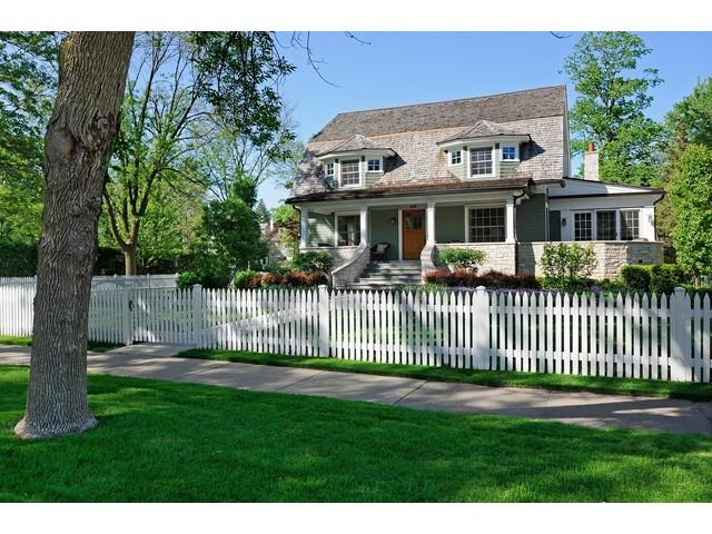 249 Cumnor Rd., Kenilworth, IL 60043