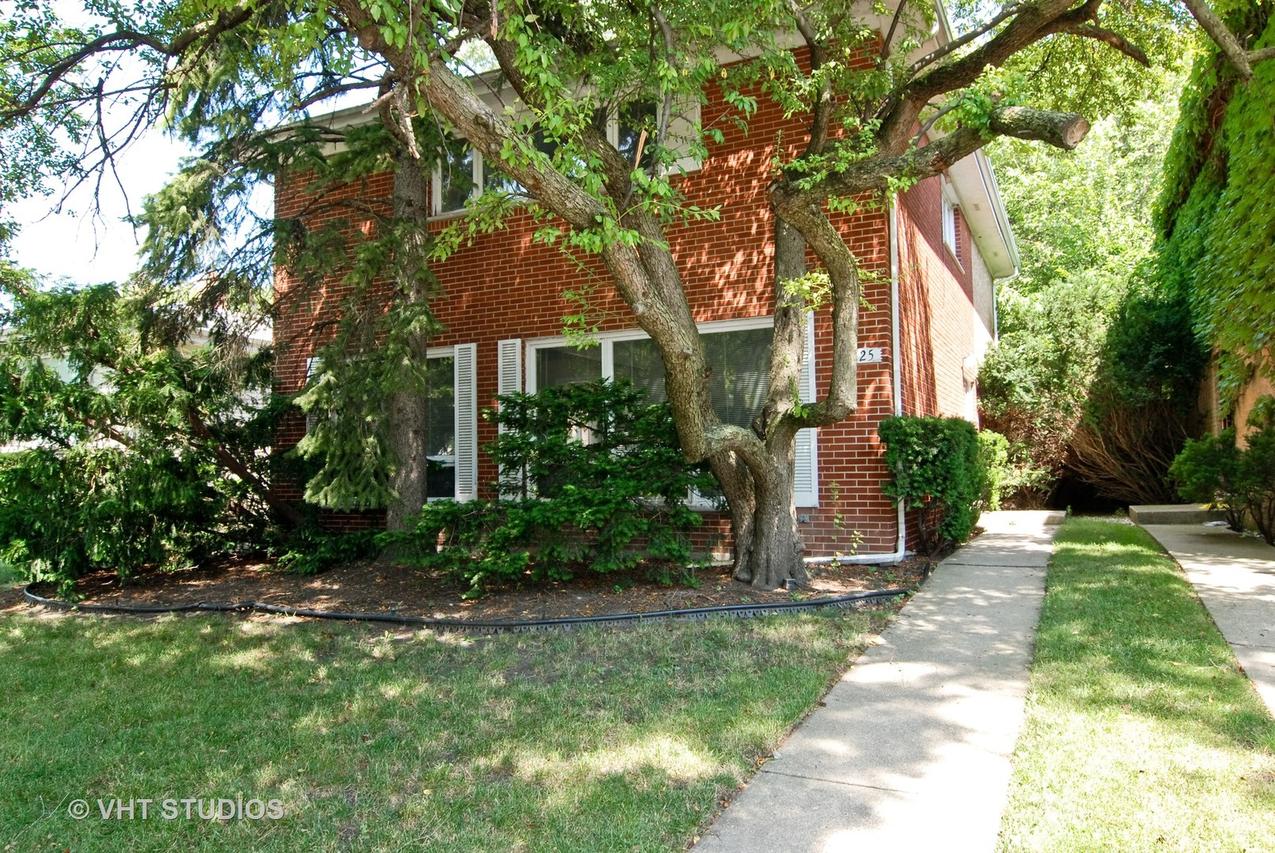 425 Dewey Ave., Evanston, IL 60202