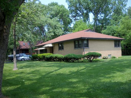 535 Bellaire, Des Plaines, IL 60016