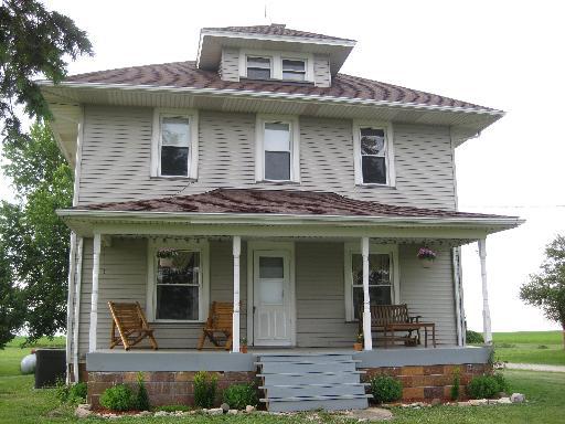 9335 Suydam Rd., Leland, IL 60531