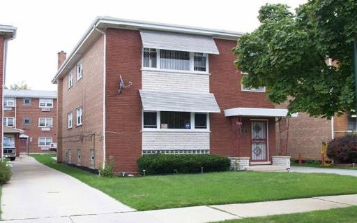 8011 S Komensky Ave., Chicago, IL 60652