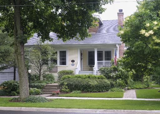 471 Longfellow Ave., Glen Ellyn, IL 60137