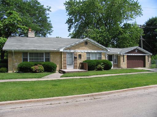 951 Taylor St., Joliet, IL 60435