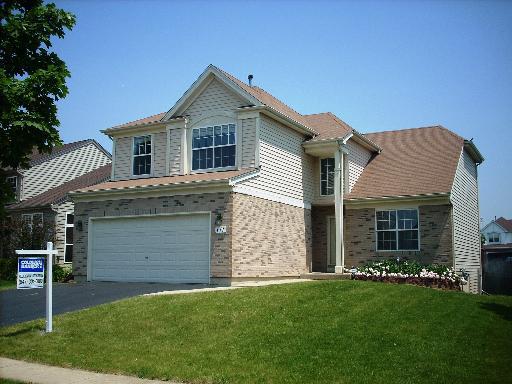 111 Emerald Dr., Streamwood, IL 60107