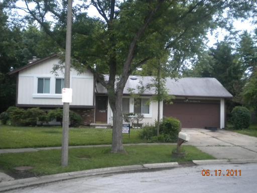 30W301 Heather Ct., Warrenville, IL 60555