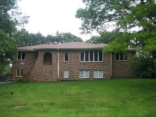 9957 S 87th Ave., Palos Hills, IL 60465