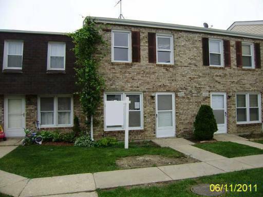 1665 Shamrock Ct., Aurora, IL 60505