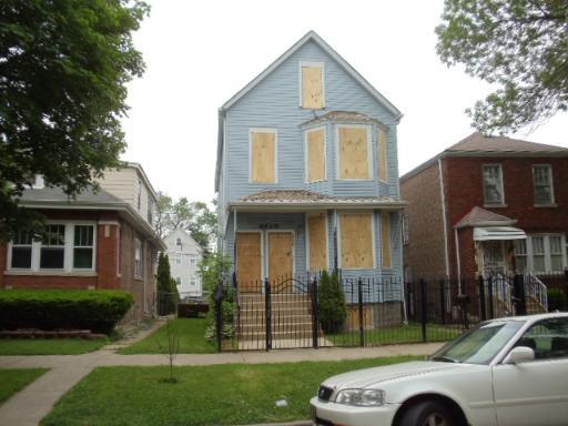 8629 S Burnham Ave., Chicago, IL 60617