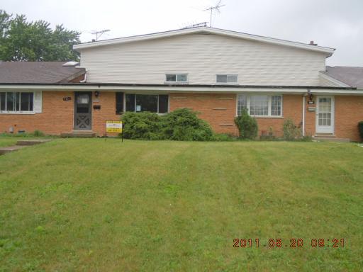 9062 W Emerson Pl., Des Plaines, IL 60016