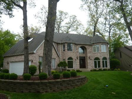 649 Blake Ct., Carol Stream, IL 60188